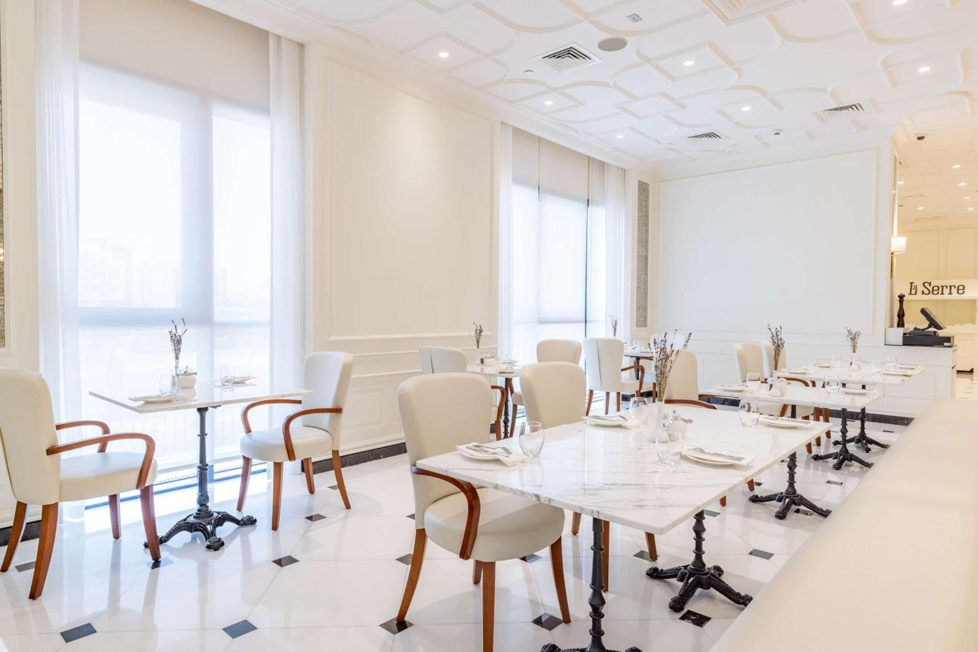 Doubletree By Hilton Doha Downtown Hotel Buitenkant foto Restaurant